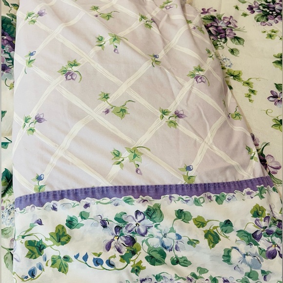 WAVERLY HEIRLOOM GARDEN SWEET VIOLET COMFORTER SET VINTAGE - Picture 5 of 13